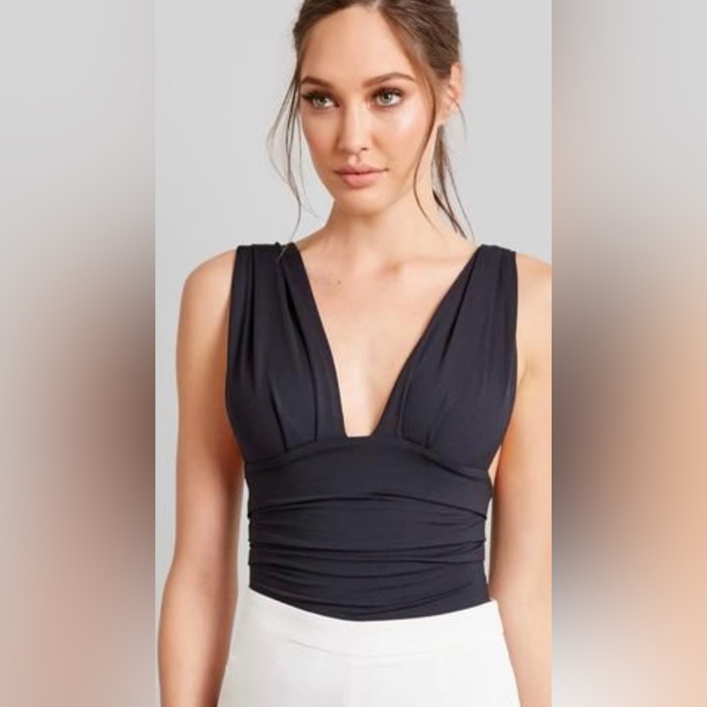 Wet Seal size M, medium BLACK Bodycon stretchy SEXY low cut top!  EUC! Like NEW!
